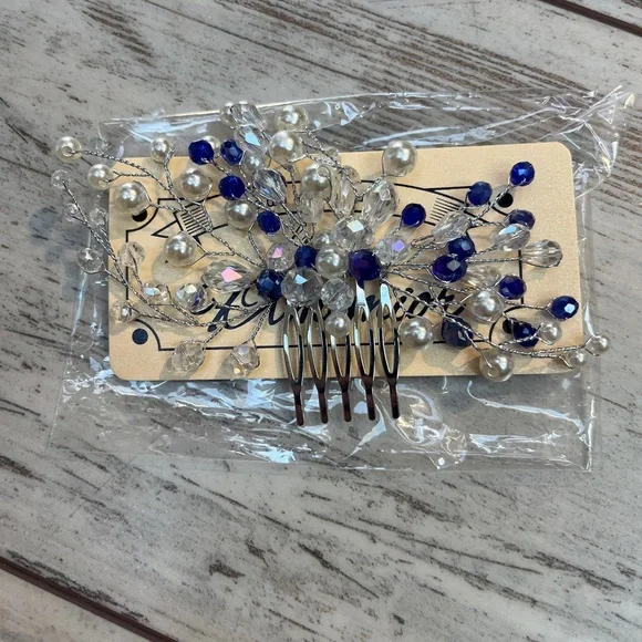 Blue Crystal & Pearl Bridal Hair Comb - Picture 3 of 16